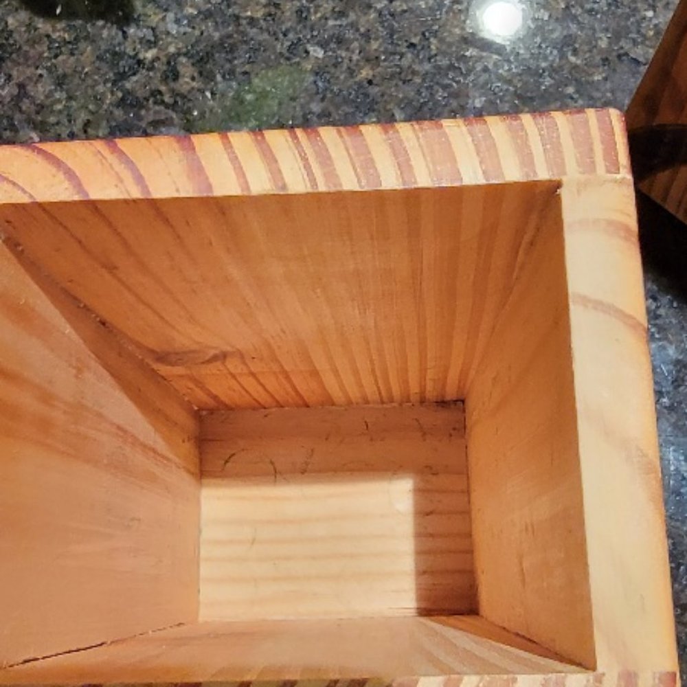 Wooden Stained Container Box. - Picture 3 of 8